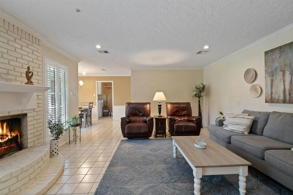 Photo of 17615 Loring Lane