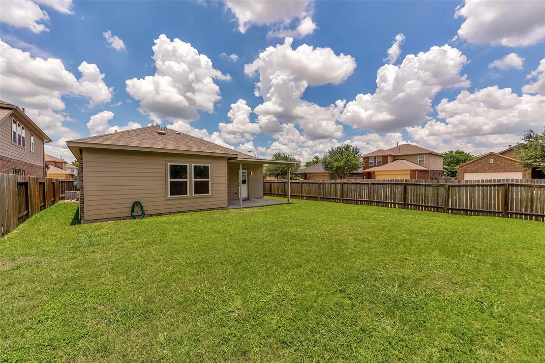 Photo of 18203 Canary Bluff Lane