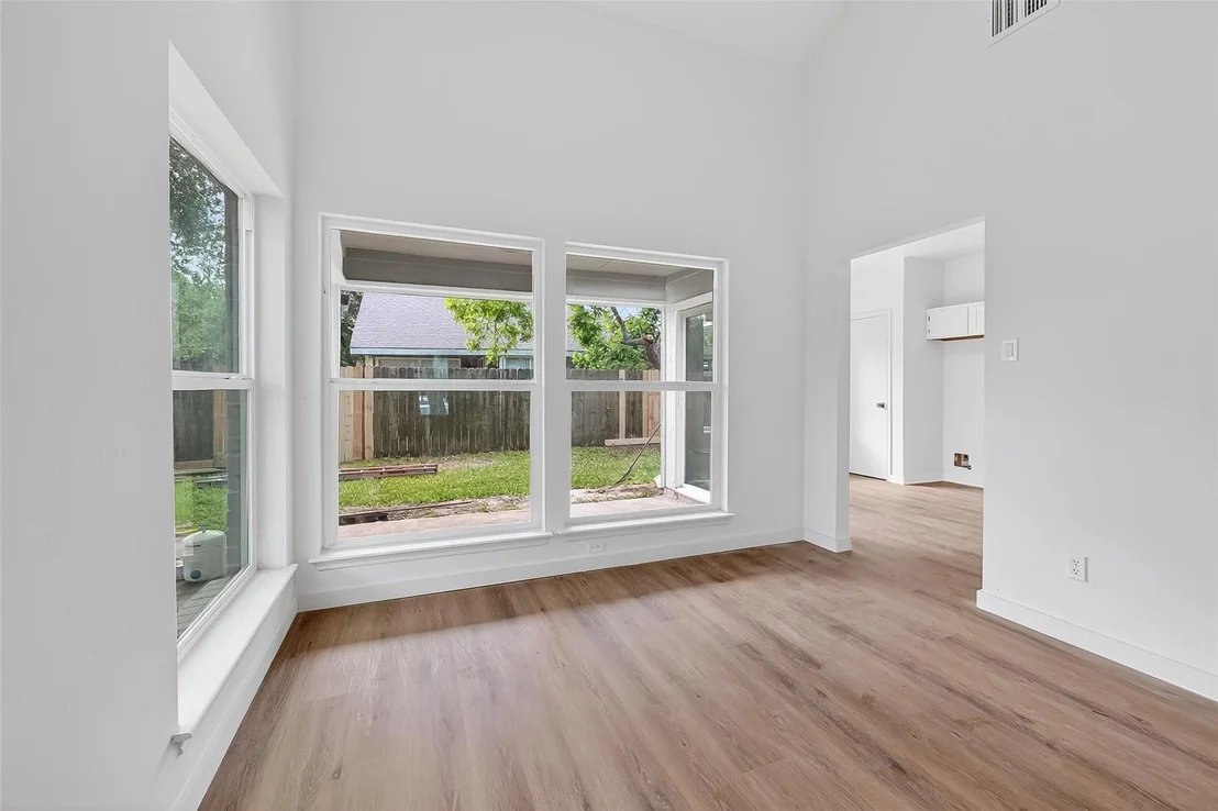 Photo of 2903 Silent Drive