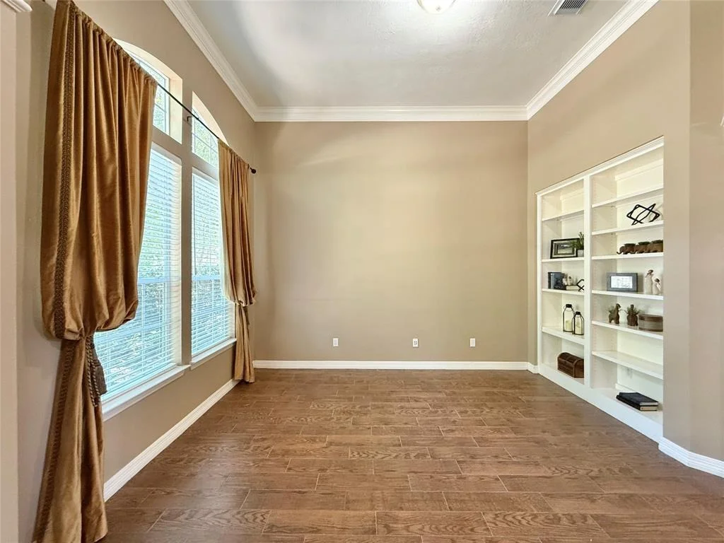 Photo of 58 Laurelhurst Circle