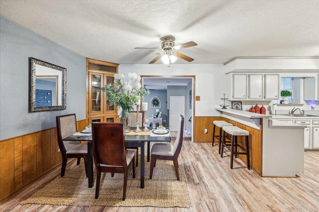 Photo of 3477 Bradley Lane
