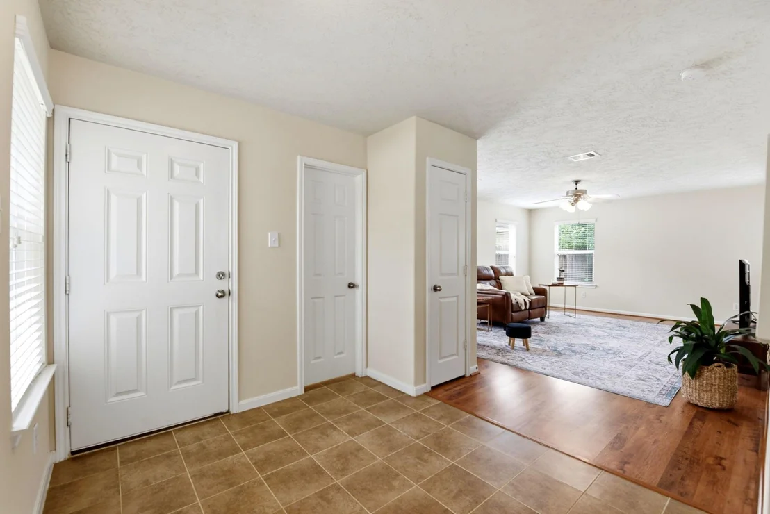 Photo of 12563 Chiswick Road