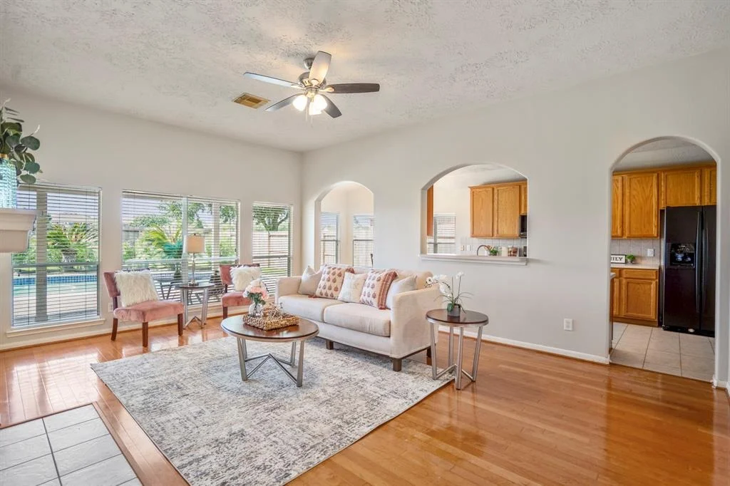 Photo of 5922 Skyhaven Lane