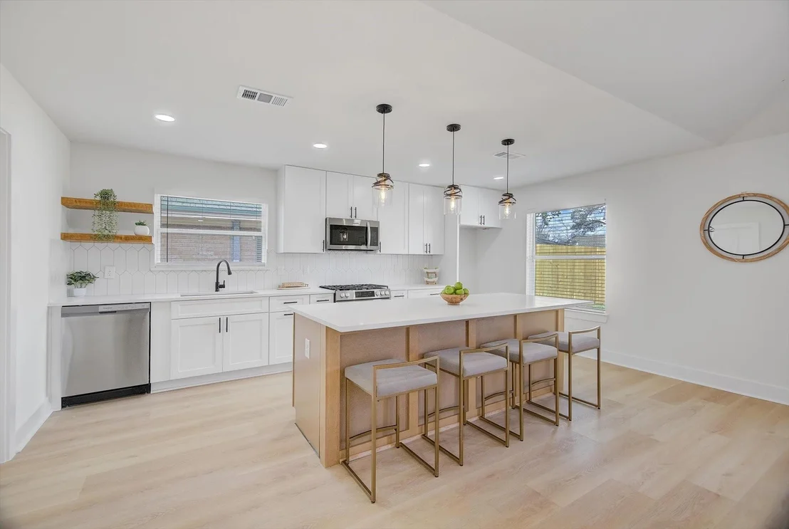 Photo of 5822 Birchmont Drive