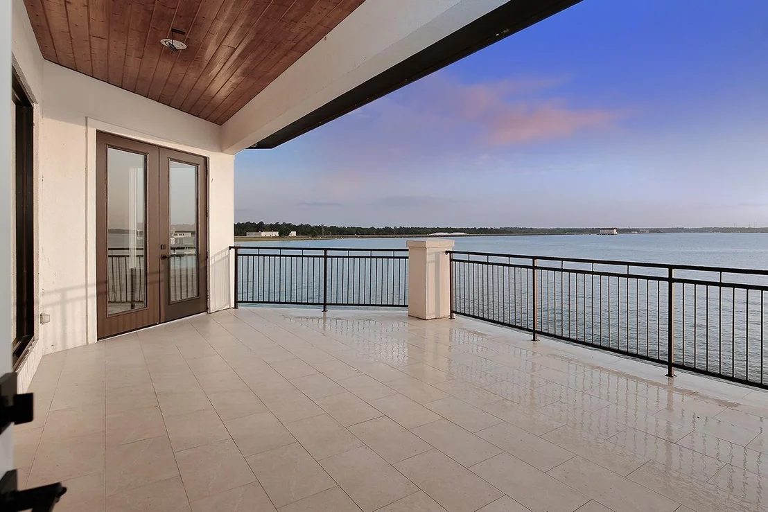 Photo of 12361 Oak Cove Pointe