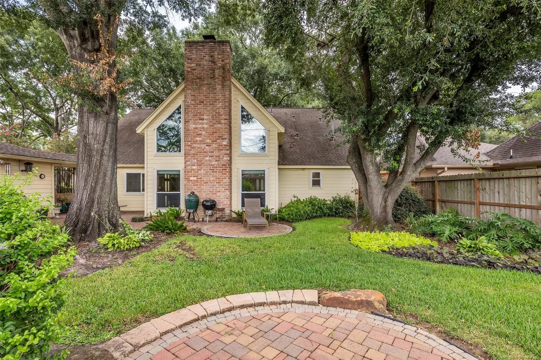 Photo of 18019 Shadow Valley Drive