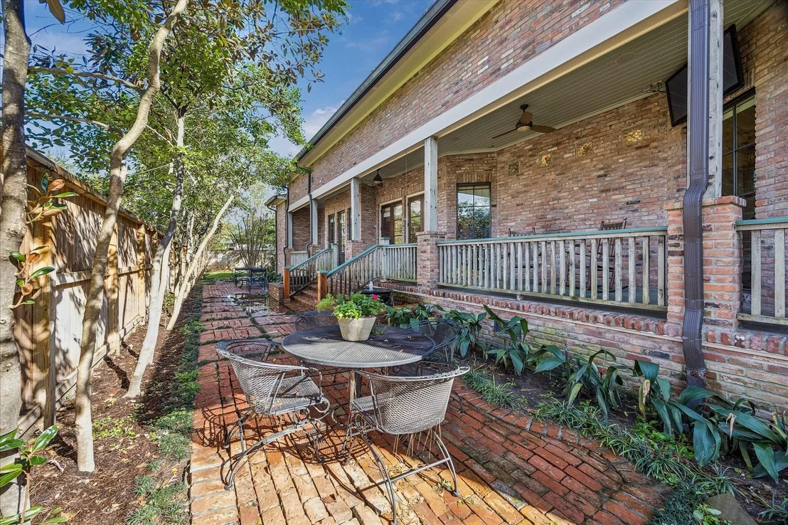 Photo of 8810 Echo Valley Drive