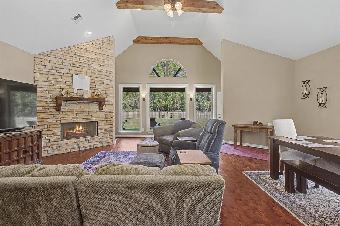 Photo of 279 W Pines Drive