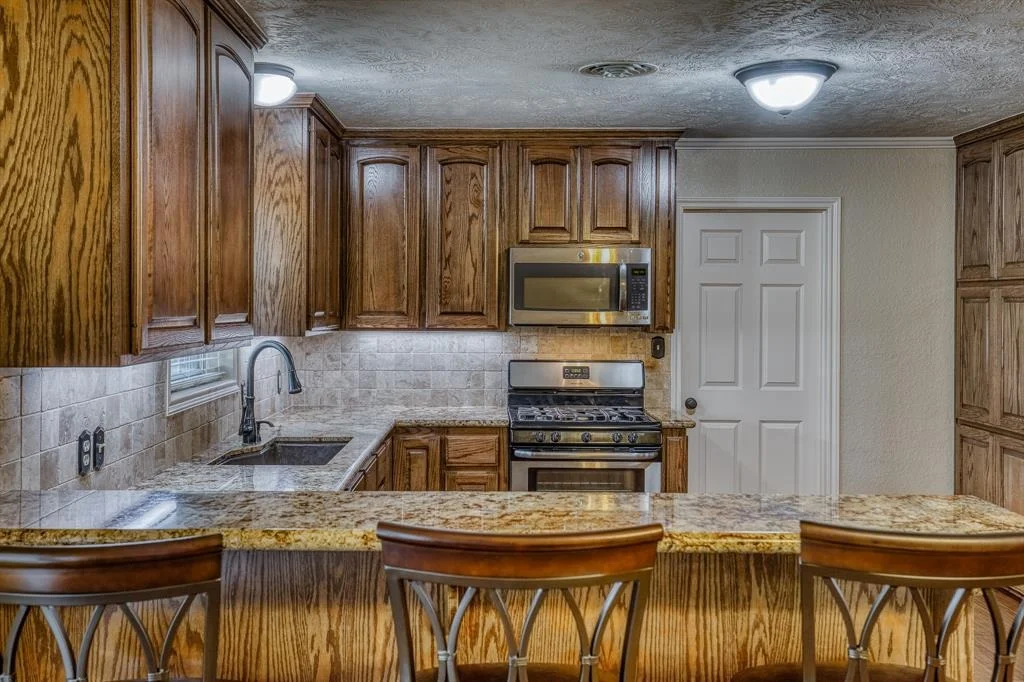 Photo of 1302 Woodson Lane