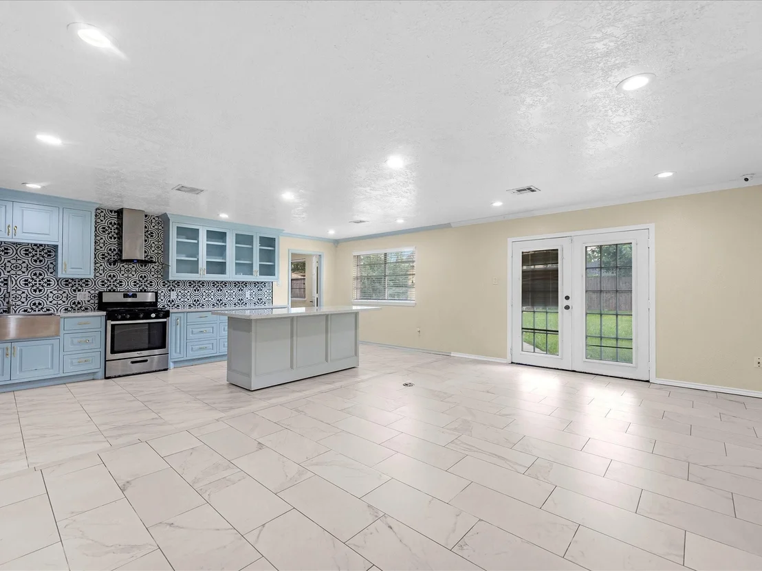 Photo of 13931 Roundstone Lane