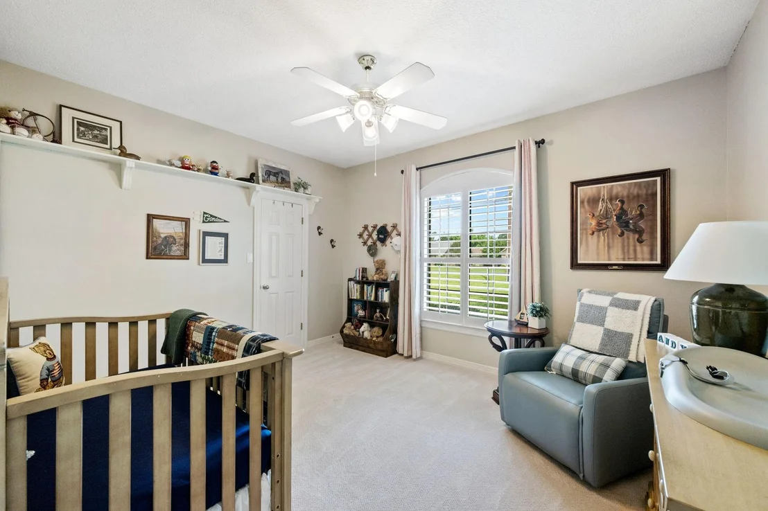 Photo of 302 River Oaks Drive