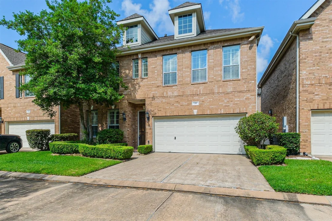 Photo of 1311 Shady Villa Pine