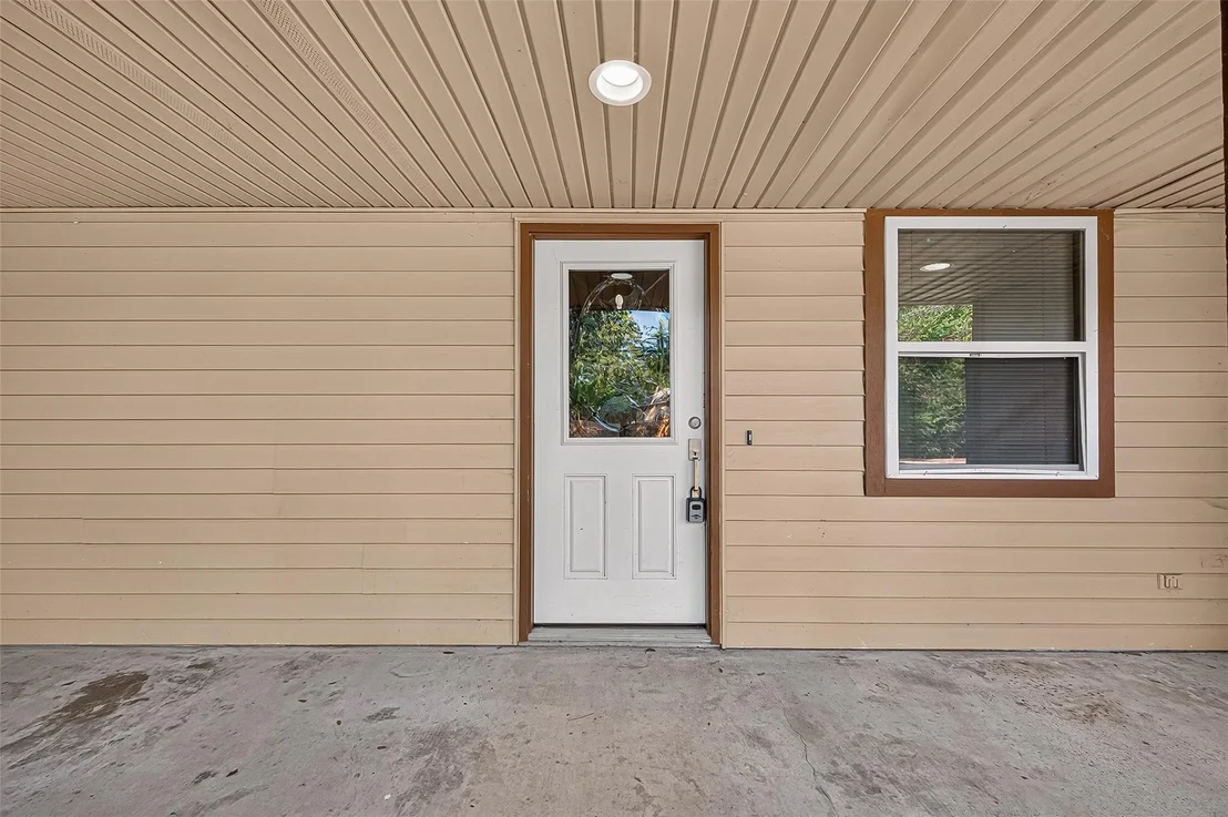 Photo of 9898 Arbor Oak