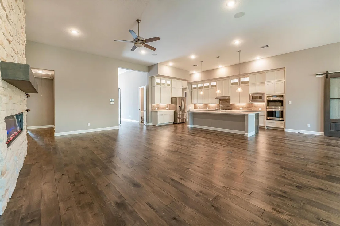 Photo of 1050 Groveton Ridge Lane