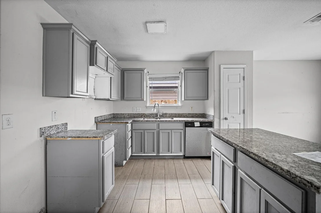 Photo of 907 Marigold Road