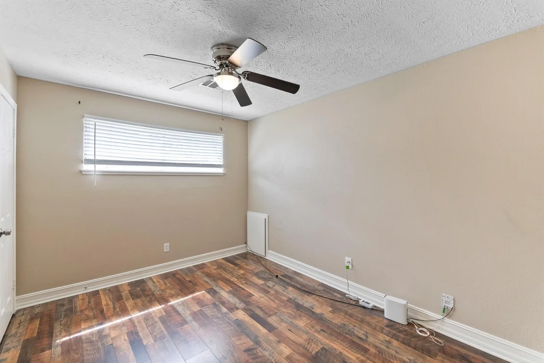 Photo of 4302 Marchant Road