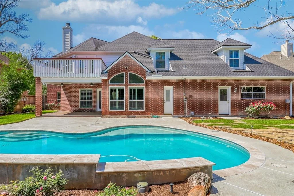 Photo of 2114 Summerland Drive N