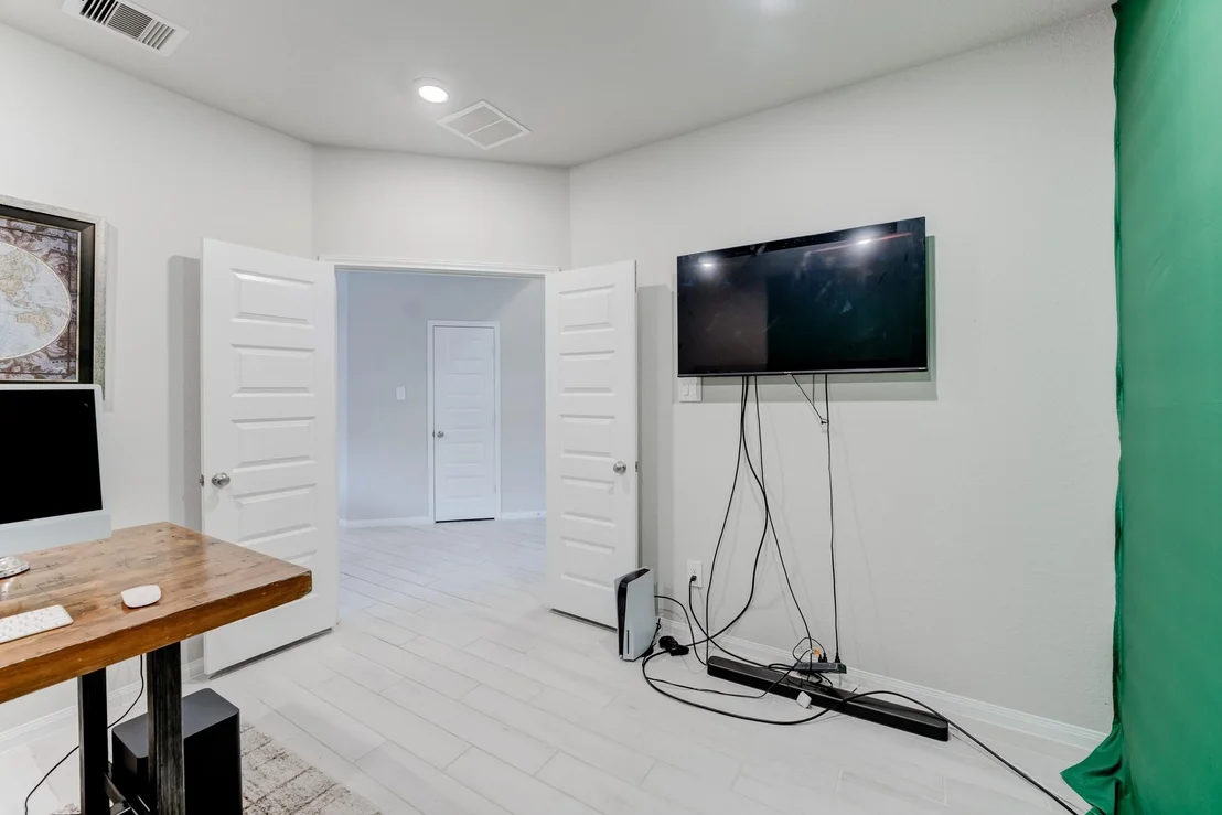 Photo of 10739 Cliffs View Drive