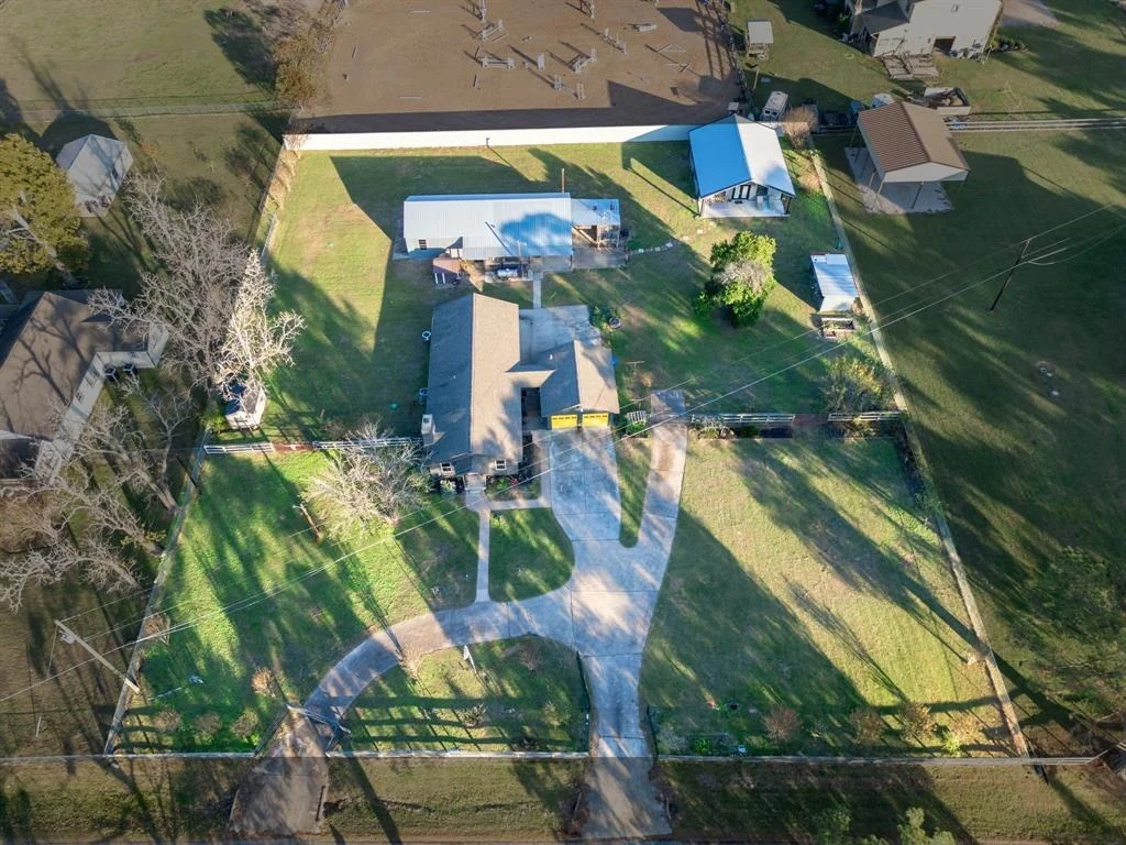 Photo of 33180 Wright Road