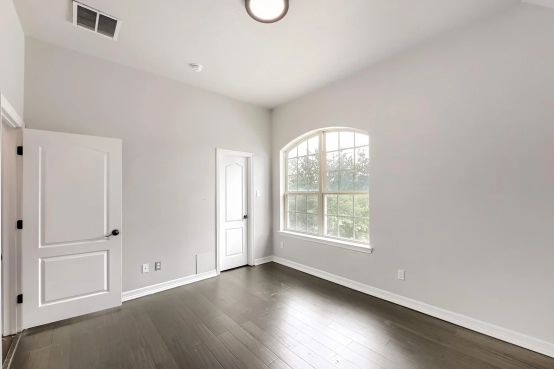 Photo of 8410 Misty Mountain Trail Lane