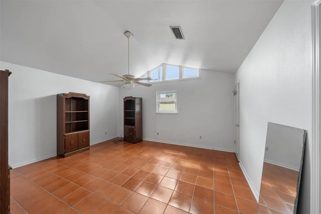 Photo of 7303 Long Point Road