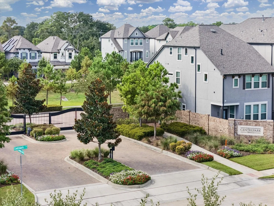 Photo of 10608 Centre Glade Drive