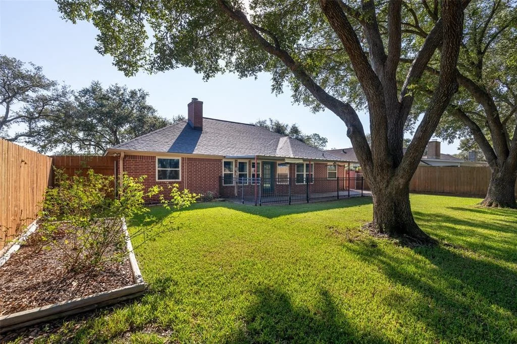 Photo of 2721 Brook Bend Lane