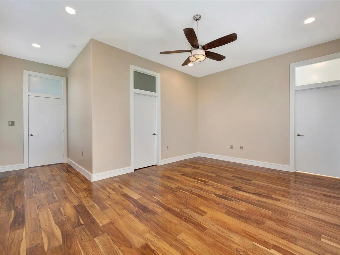 Photo of 606 2nd St
