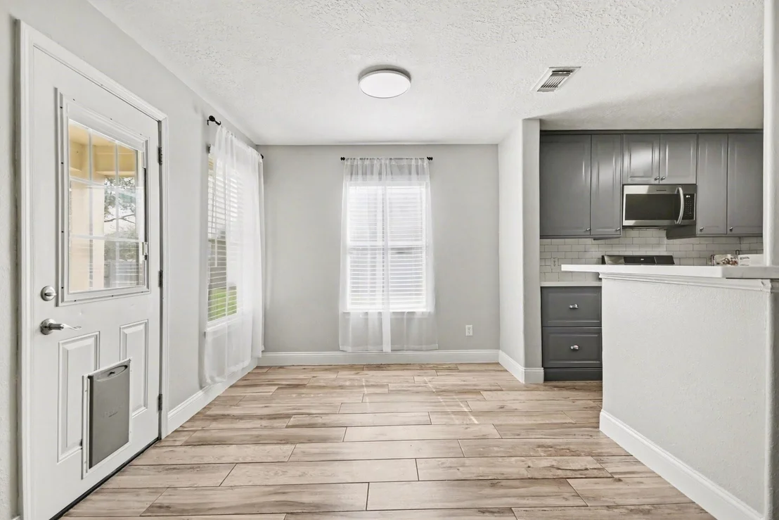 Photo of 6741 River Ridge Lane