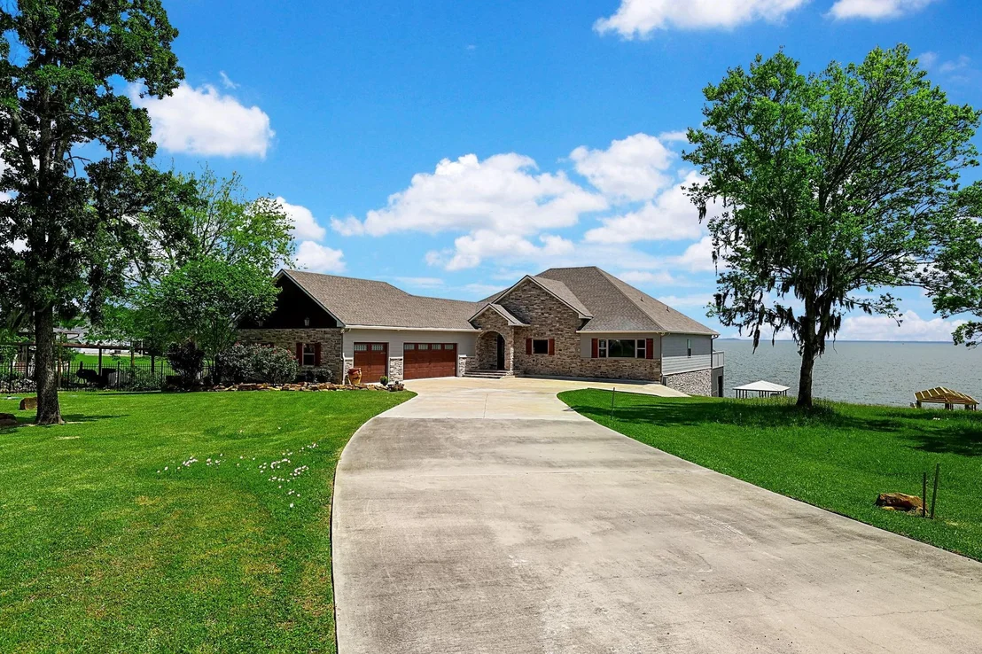 Photo of 260 Legacy Boulevard