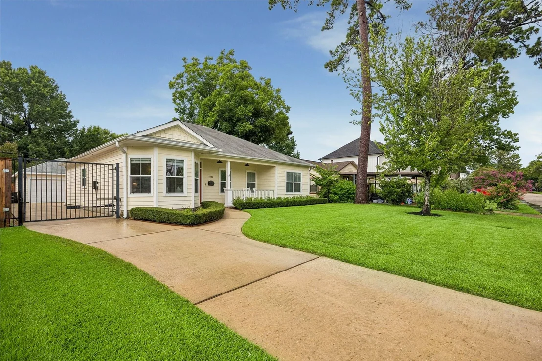 Photo of 1842 Hewitt Drive