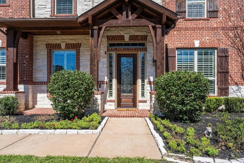 Photo of 7626 Langley Road
