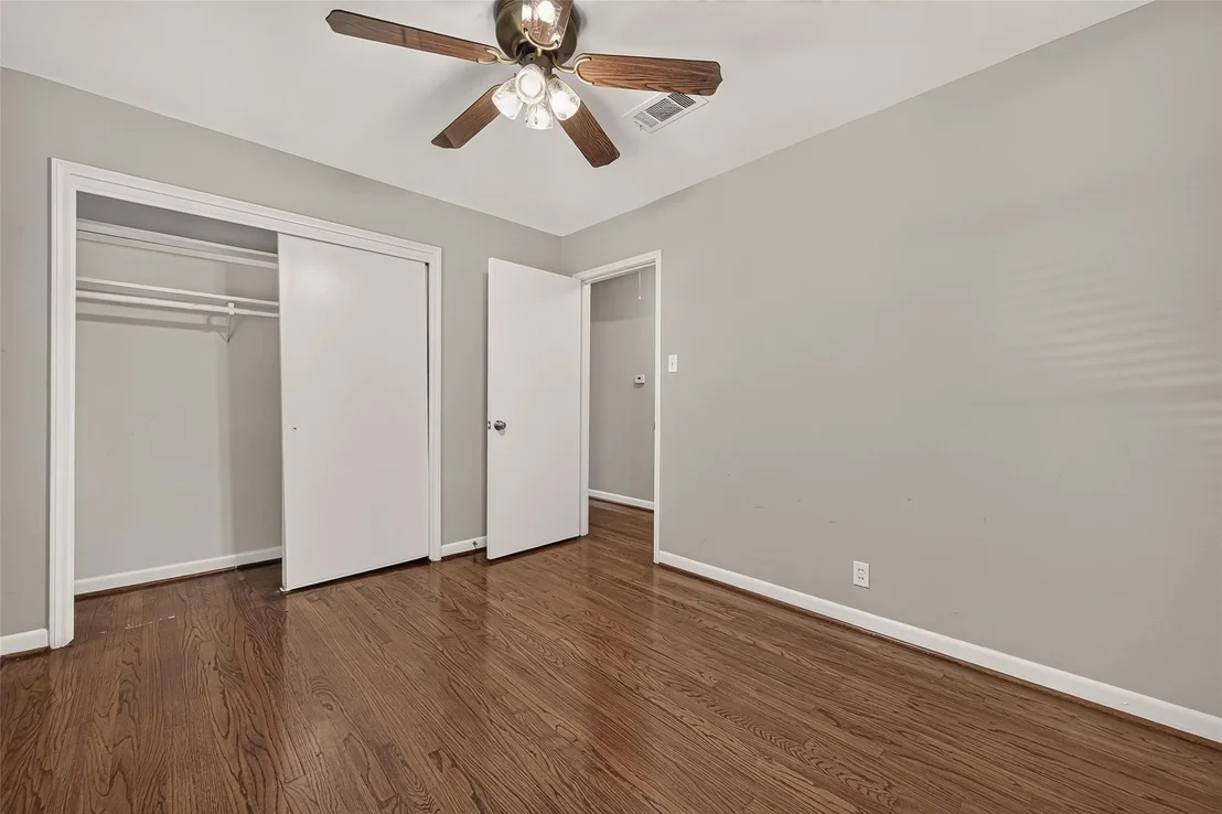 Photo of 4749 Redstart Street