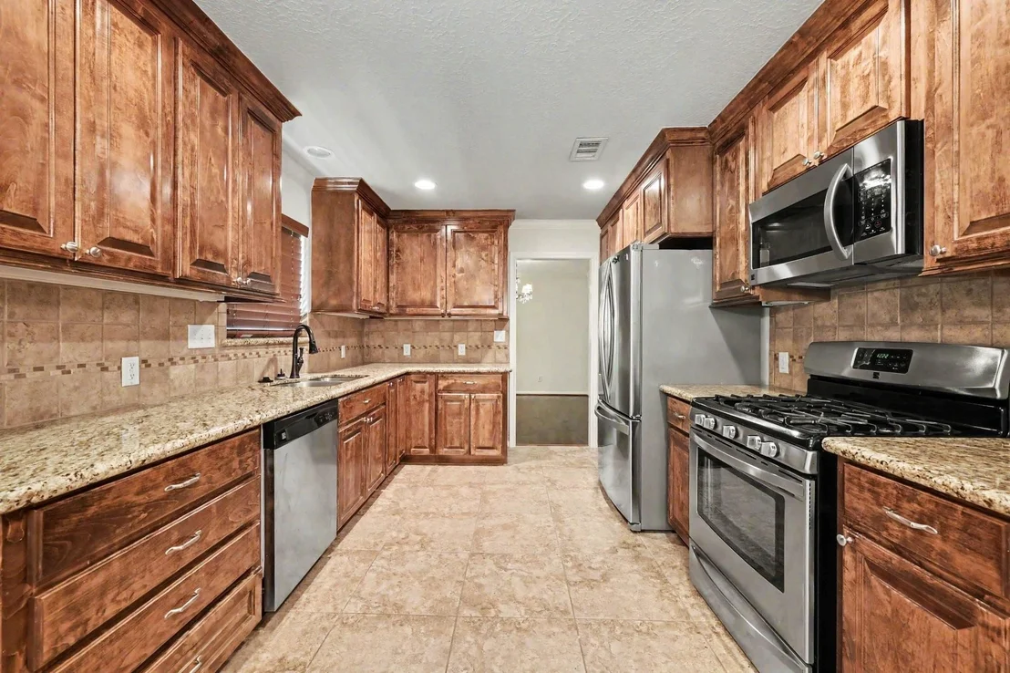 Photo of 26222 Oakhurst Drive