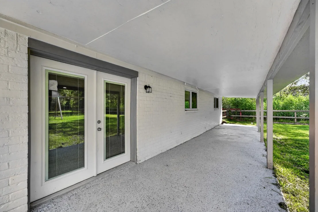 Photo of 1718 County Road 401