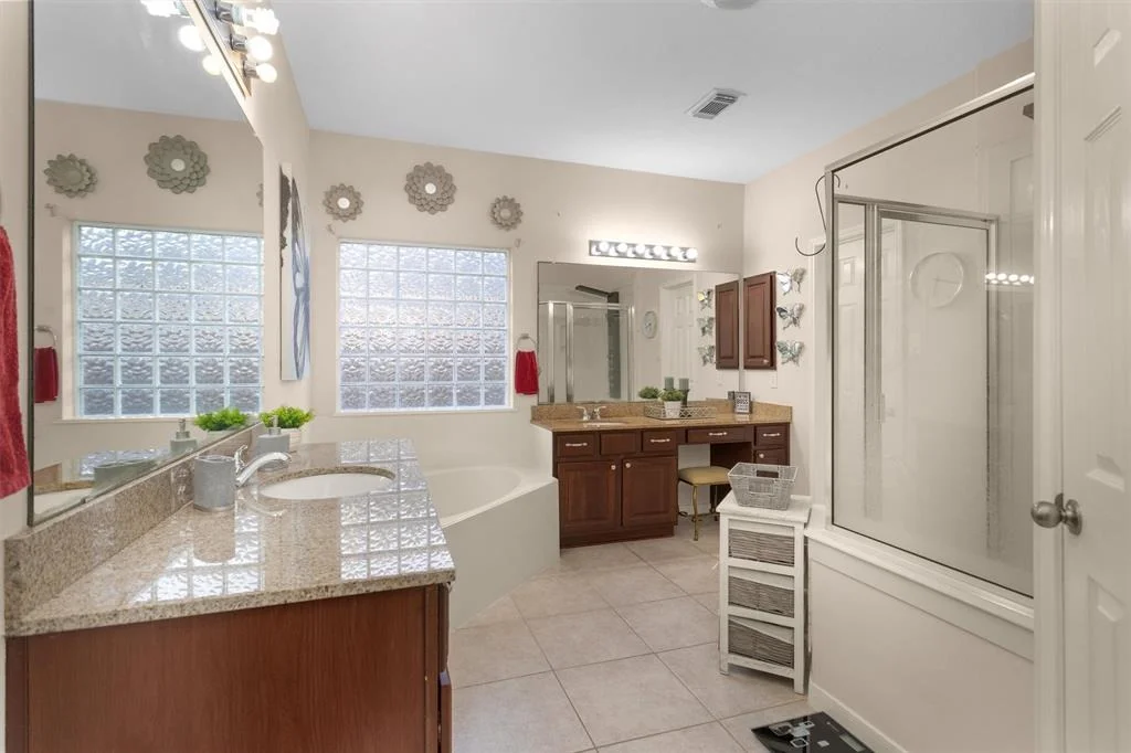 Photo of 2911 E Lake Falls Circle