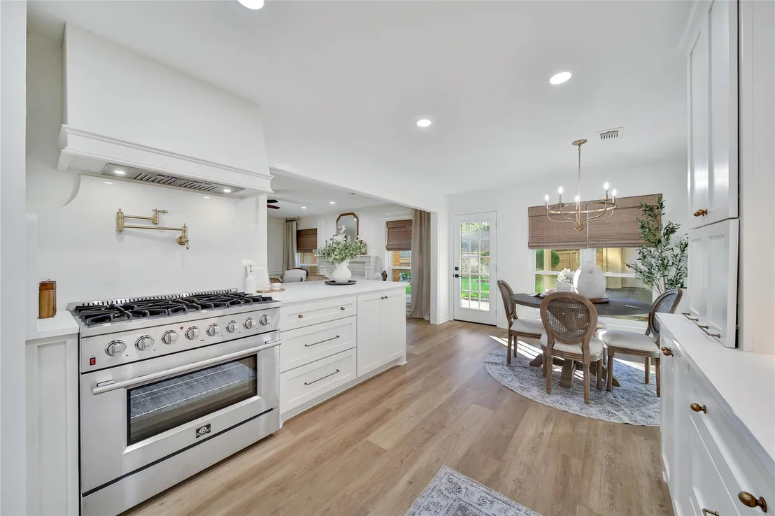 Photo of 14 Twin Springs Place