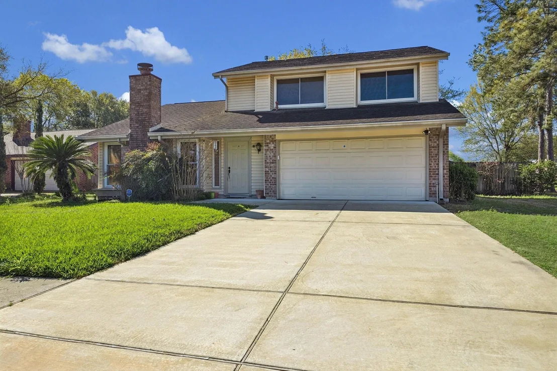 Photo of 9815 Walnut Glen Drive