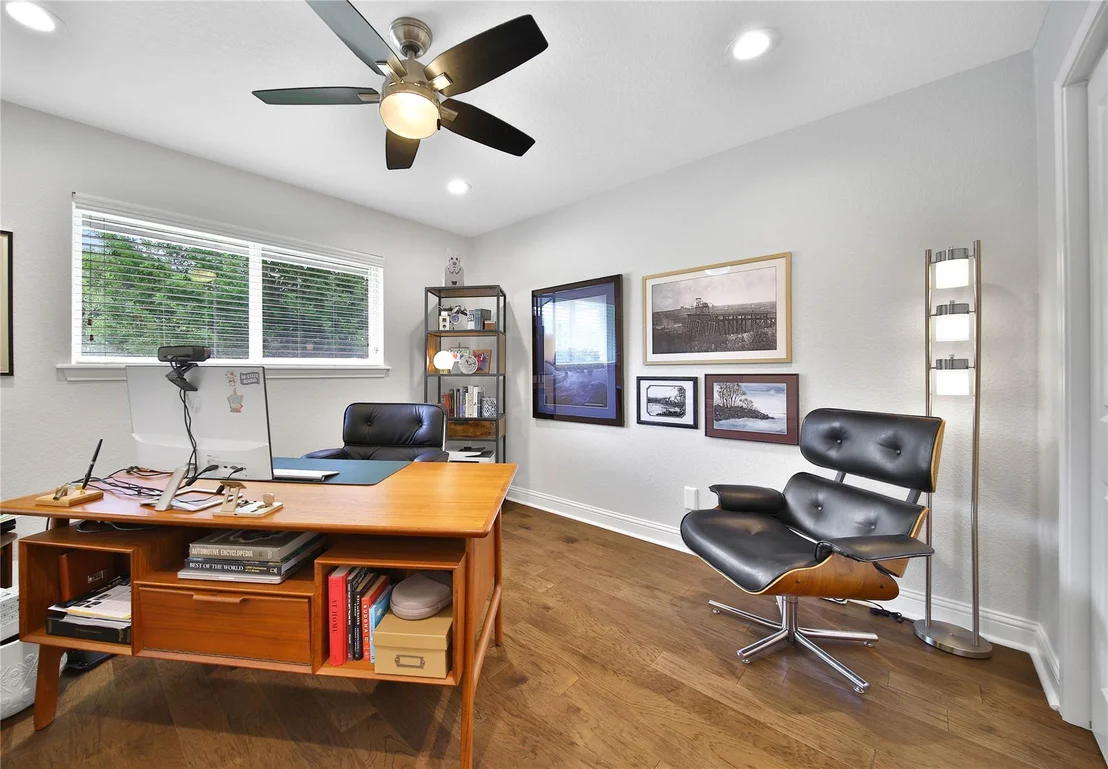 Photo of 1503 W T C Jester Boulevard