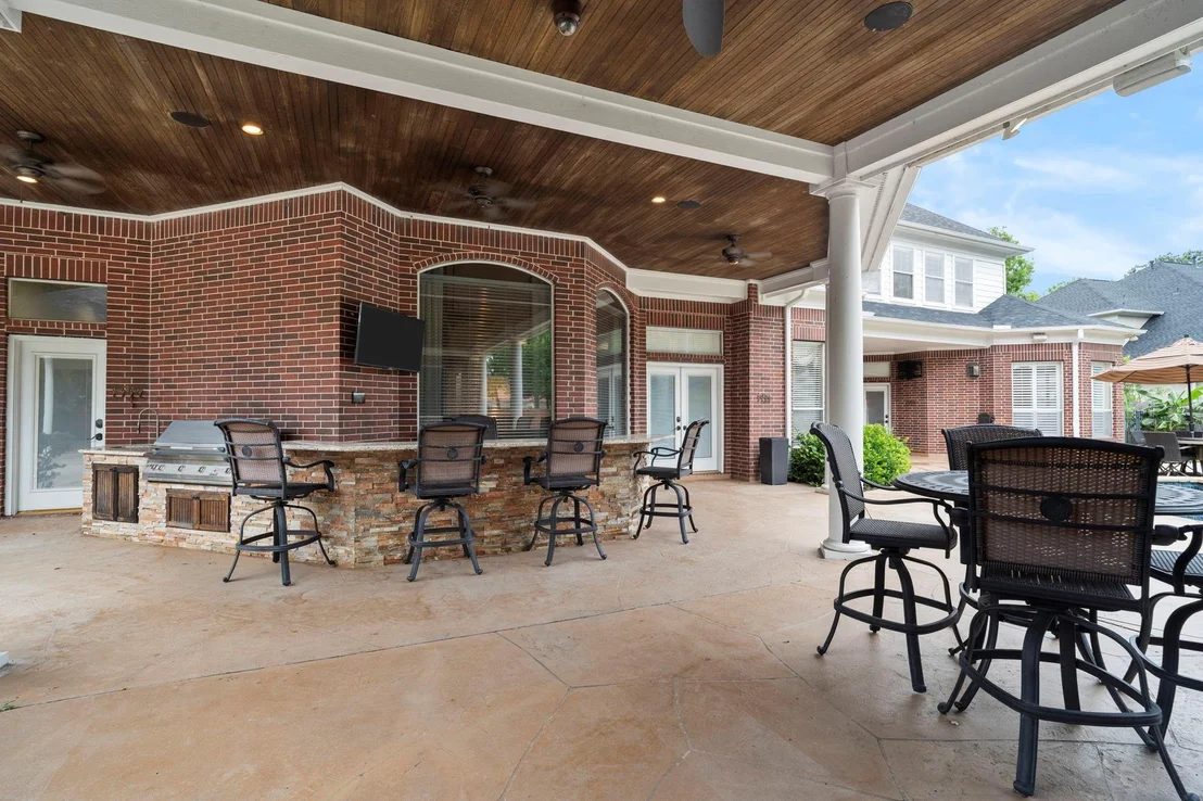 Photo of 8214 Forest Gate Drive