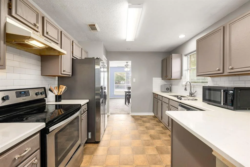 Photo of 29122 Waltham Street