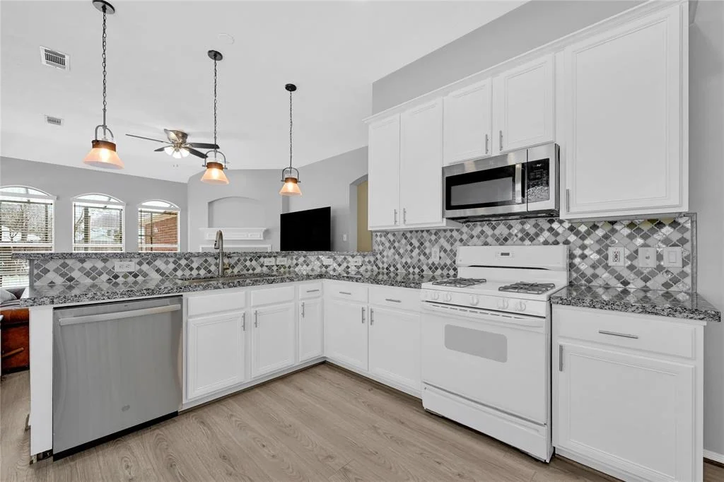 Photo of 4414 Plum Forest Road