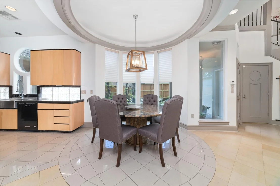 Photo of 2814 Cedar Woods Place