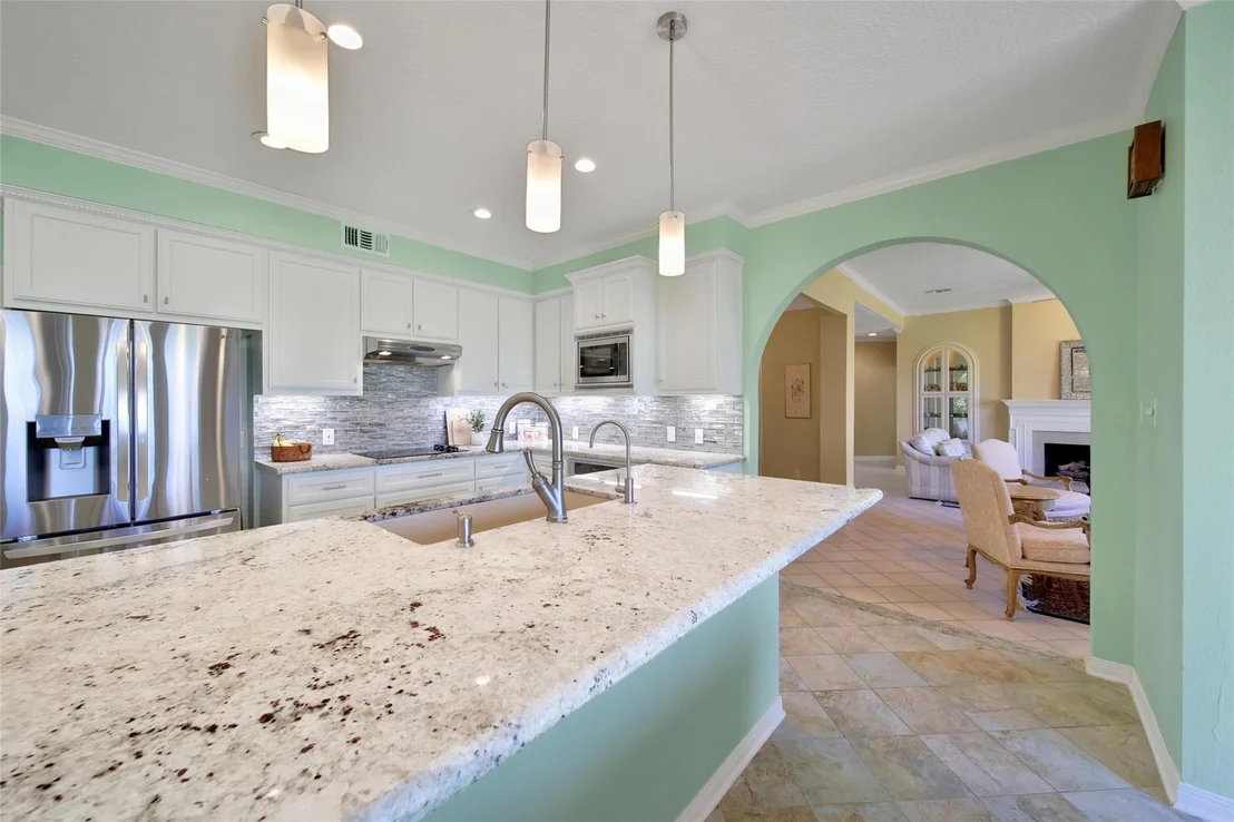 Photo of 142 Lakeside Drive