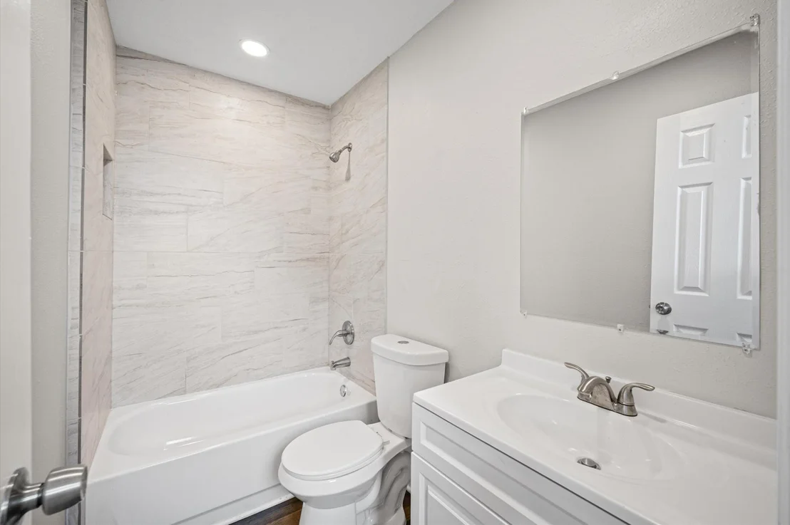 Photo of 909 King Street