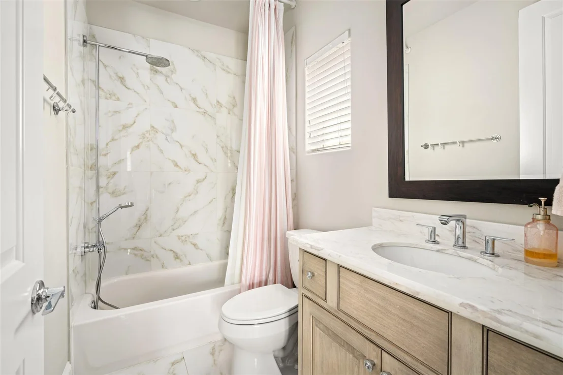 Photo of 8668 Emnora Lane