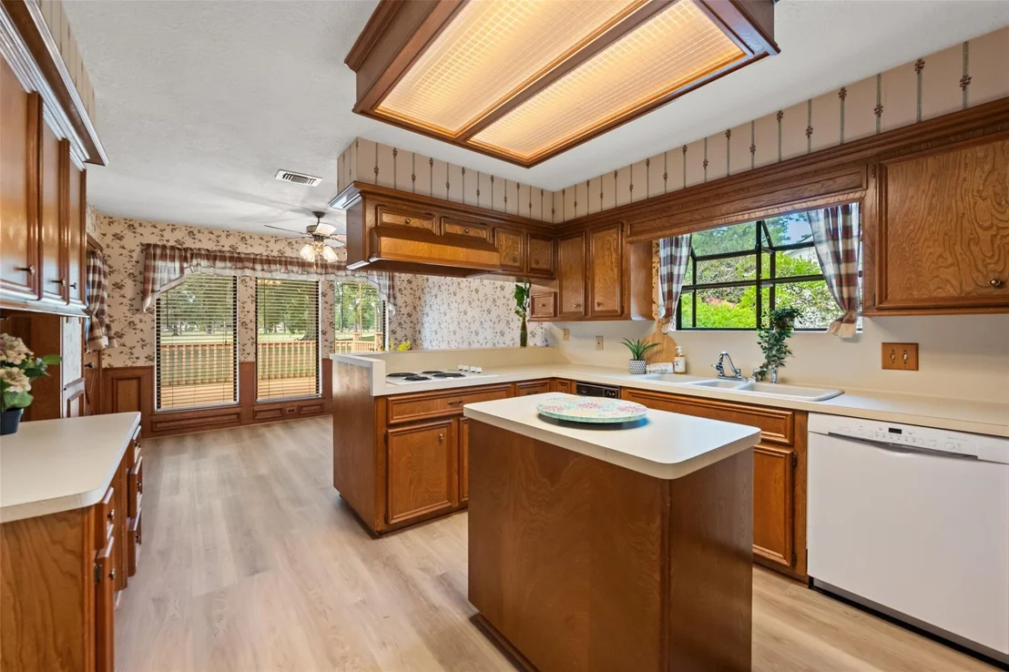 Photo of 8019 Rebawood Drive