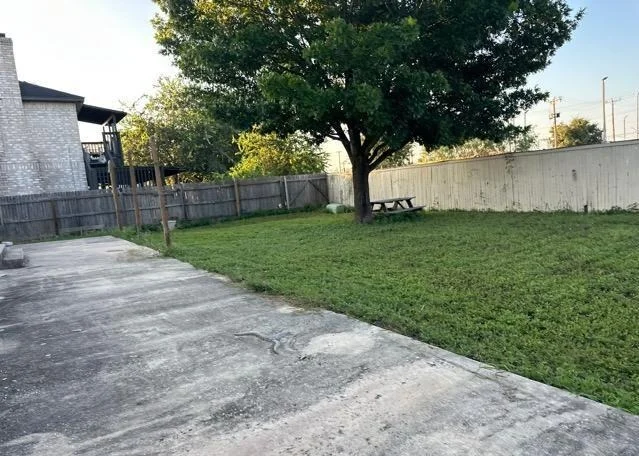 Photo of 9304 Pine Village