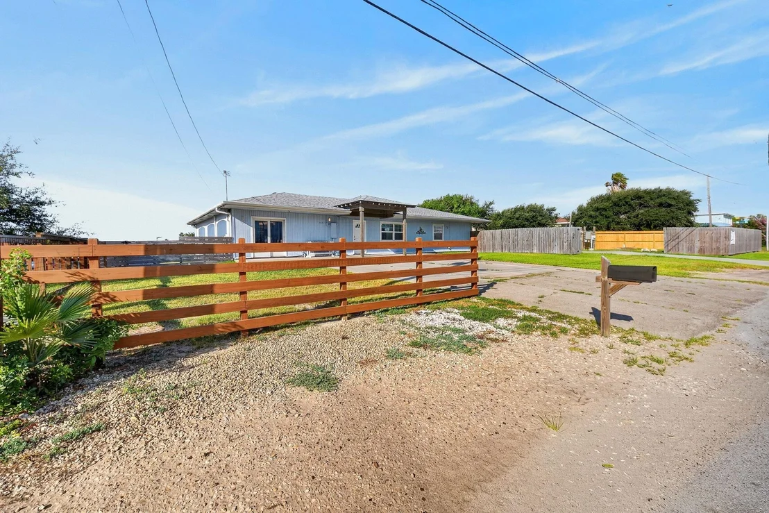 Photo of 111 Caribbean Drive