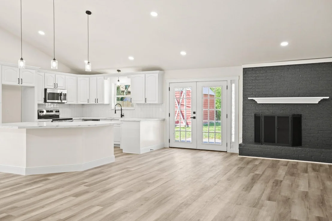 Photo of 13102 Maxim Drive